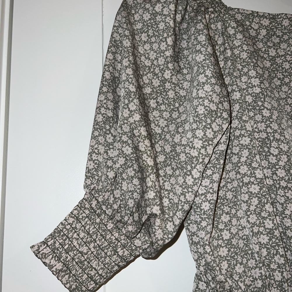 Lulus Lush Times With You Sage Green Floral Puff Sleeve Midi Dress Womens Sz XS - Picture 9 of 10